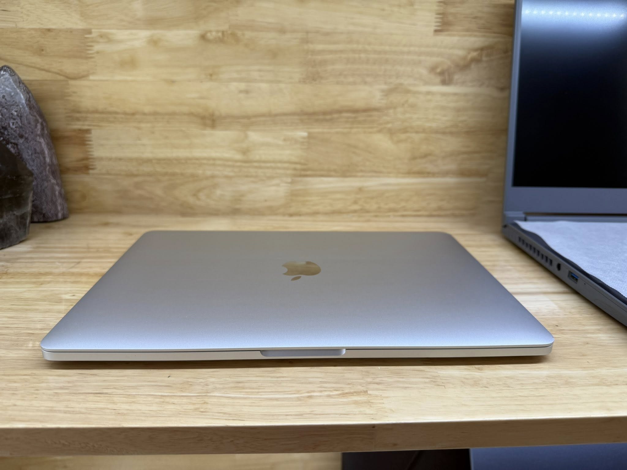 Macbook Pro M1 2020 / 8G / 256G Pin 100%