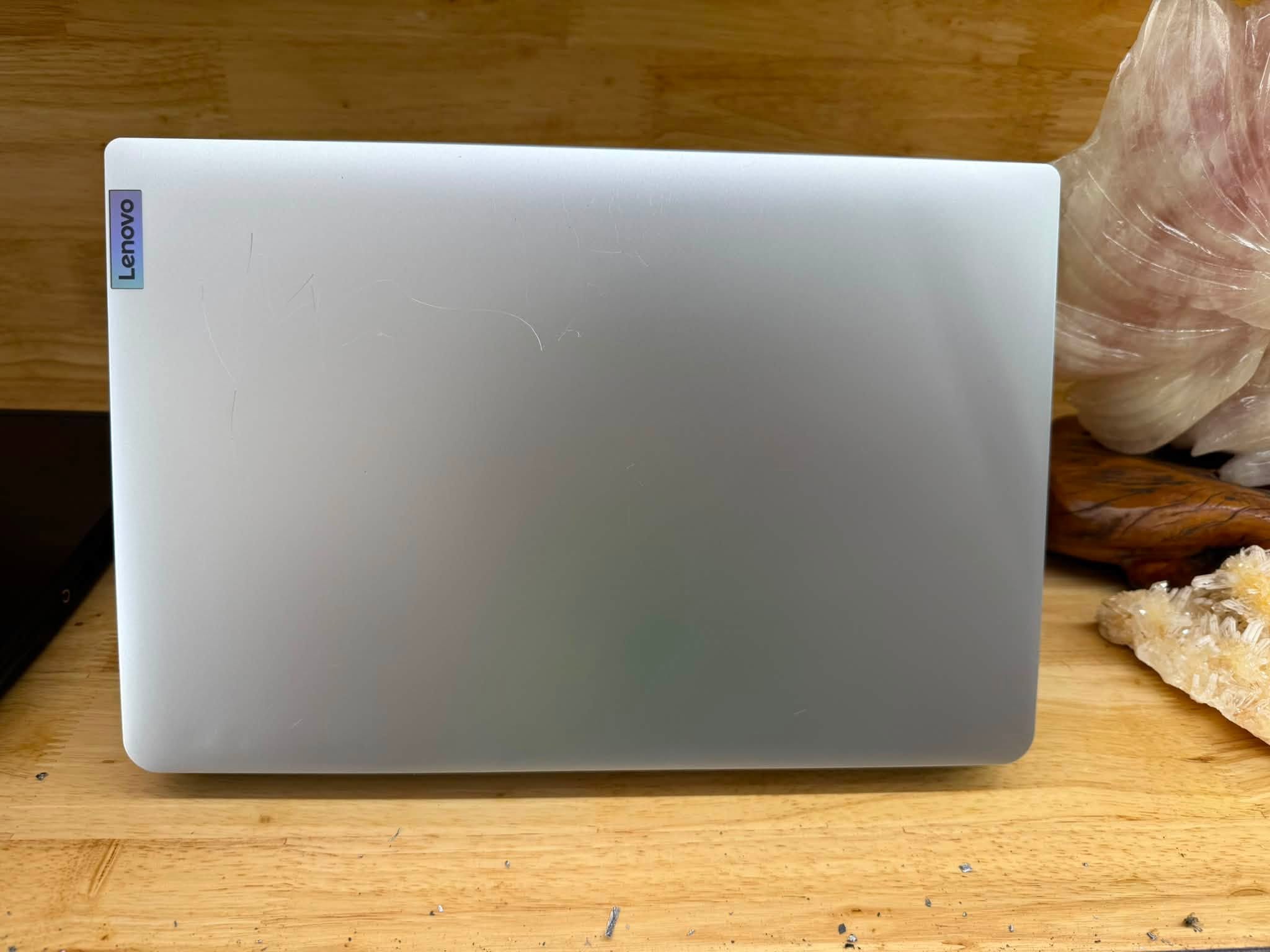 Lenovo IdeaPad 1 14AMN7 Ryzen 5 7520 / 8G ddr5 /256G / 14.0 FHD ips / win 10 Home, nặng tầm 1k3