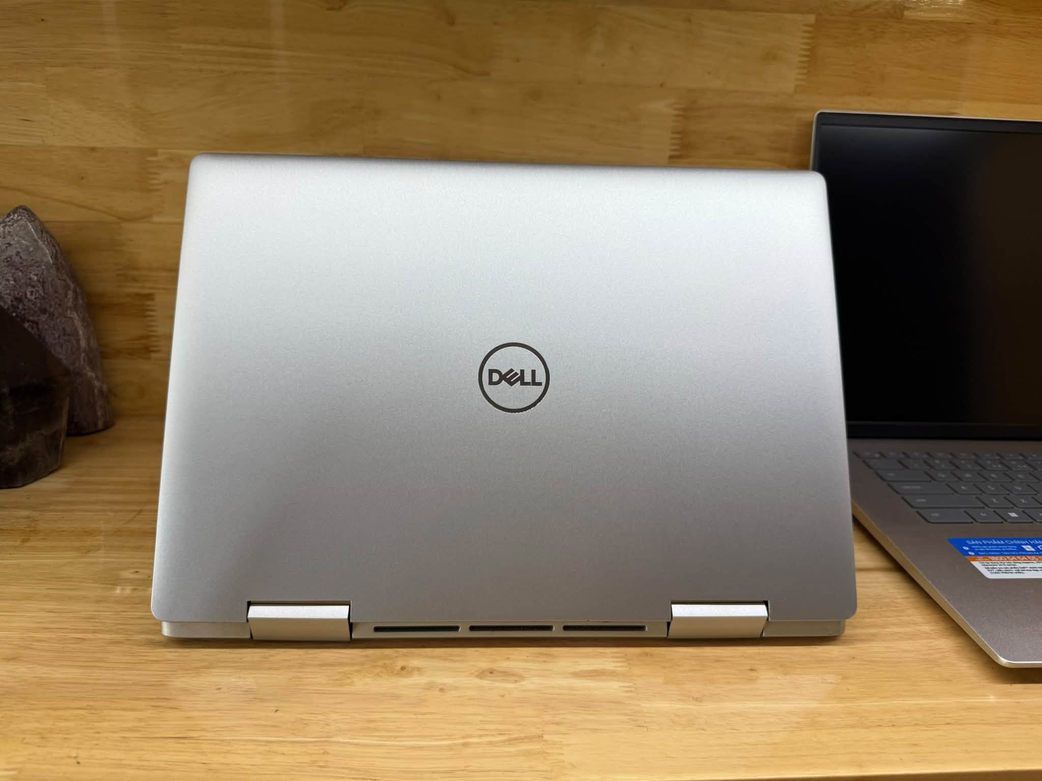 Dell Insprion 5482 i7 8565U/16G/256/14.0FHD Touch xoay 360o