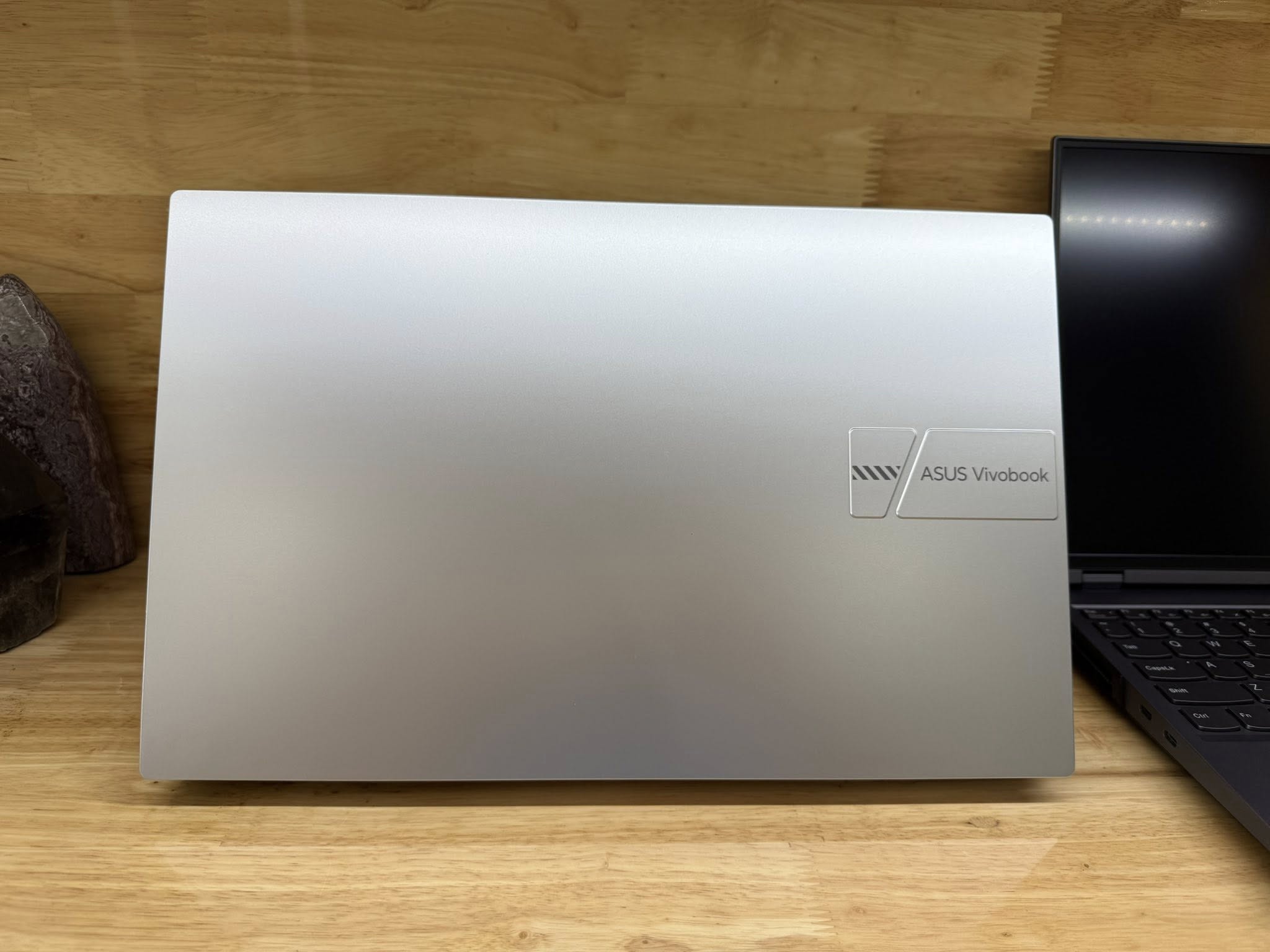 Asus Vivobook A1505VA i9 13900H/16G/512G/16”” 2K8 Oled 120hz Máy 99,9%